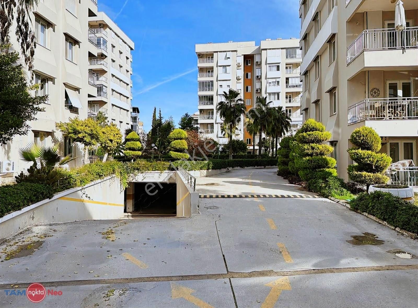 Çağlayan'da Full Özellikli Sitede Satılık 1+1 Zemin Kat Daire - Görsel 4