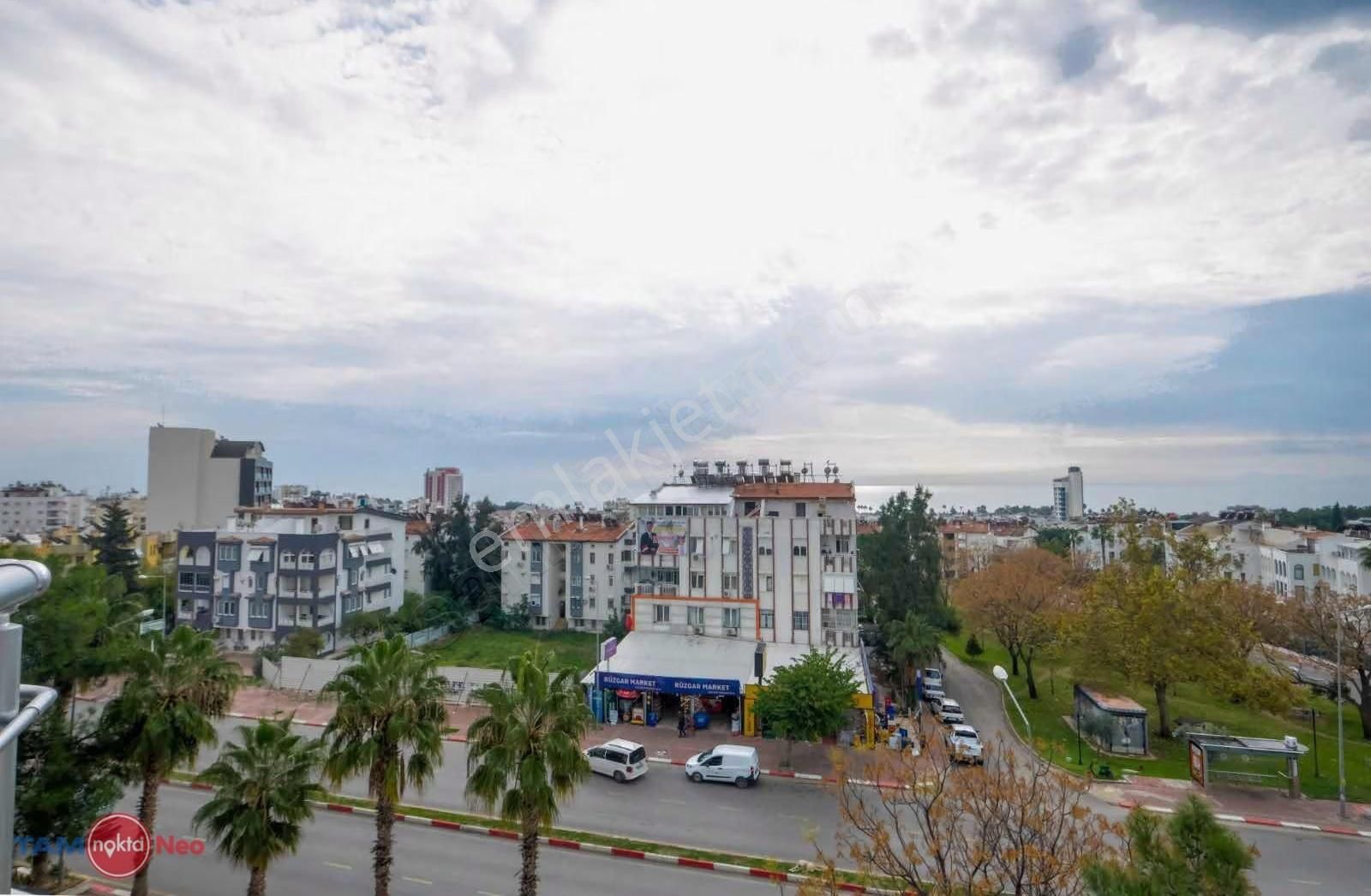 Zeki Ulutaştan Güzeloba Da Full Deniz Manzaralı Fırsat Daire - Görsel 18