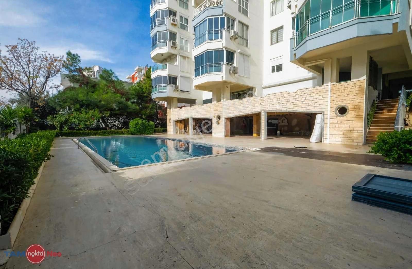 Zeki Ulutaştan Güzeloba Da Full Deniz Manzaralı Fırsat Daire - Görsel 6