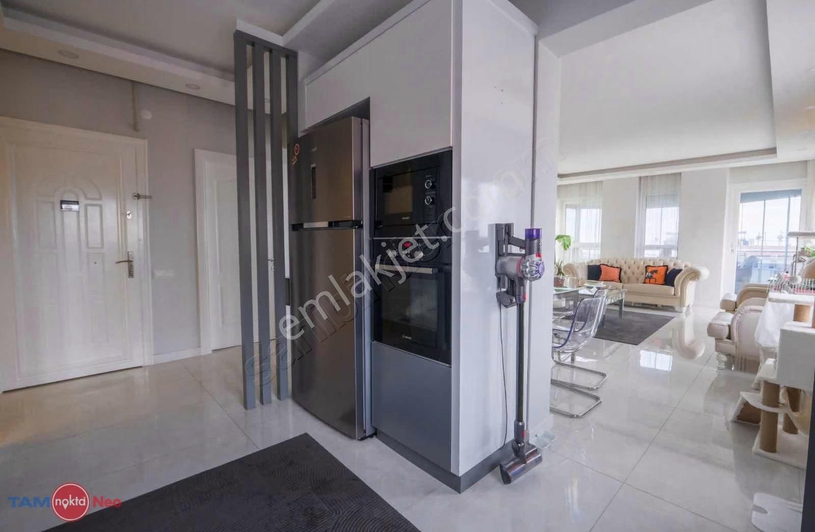 Zeki Ulutaştan Güzeloba Da Full Deniz Manzaralı Fırsat Daire - Görsel 15