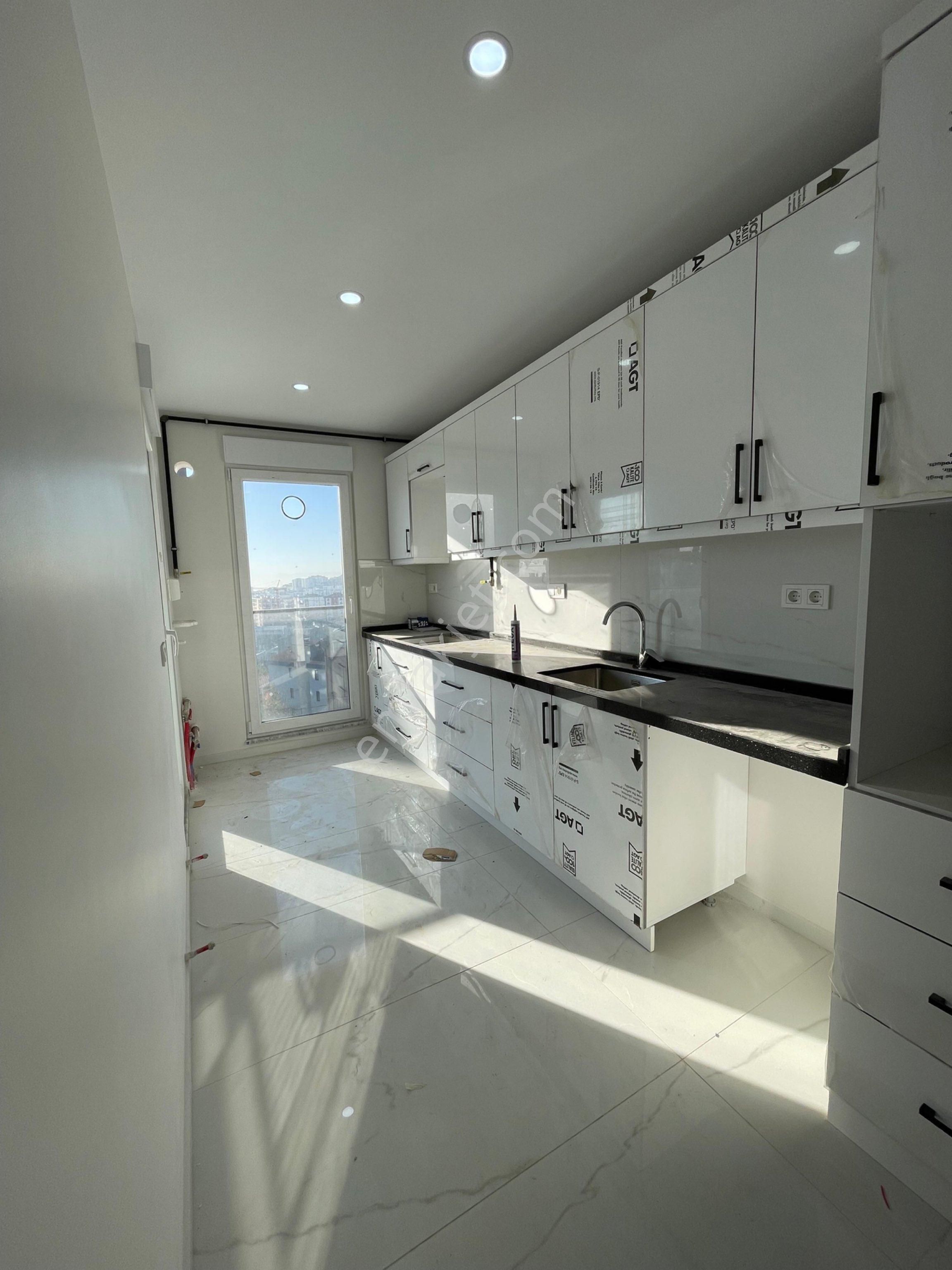 Pendikte Deniz Manzaralı Ebeveyn Wc Banyolu 3.kat Lüx Daire 110m2 - Görsel 9