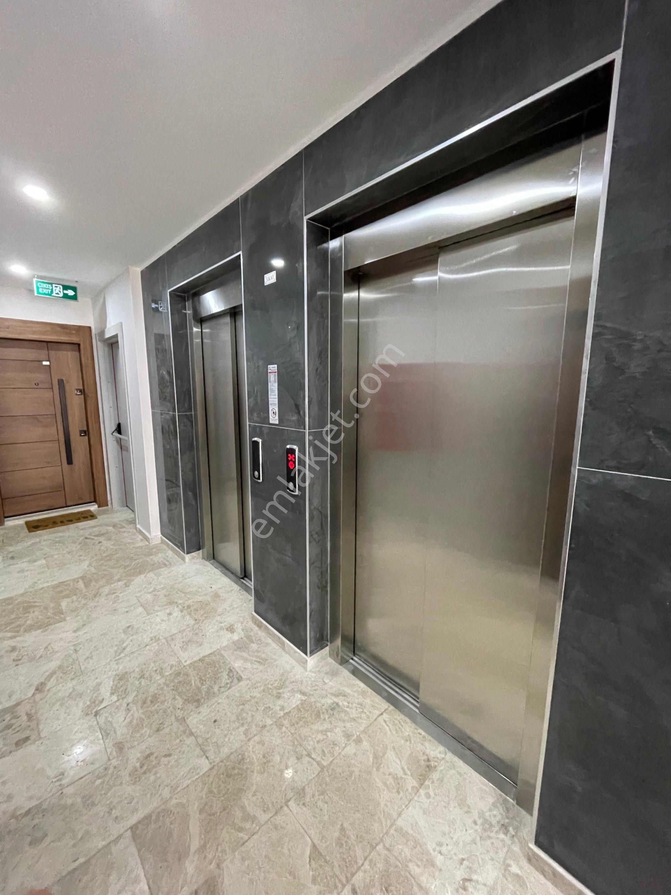 Pendikte Deniz Manzaralı Ebeveyn Wc Banyolu 3.kat Lüx Daire 110m2 - Görsel 6