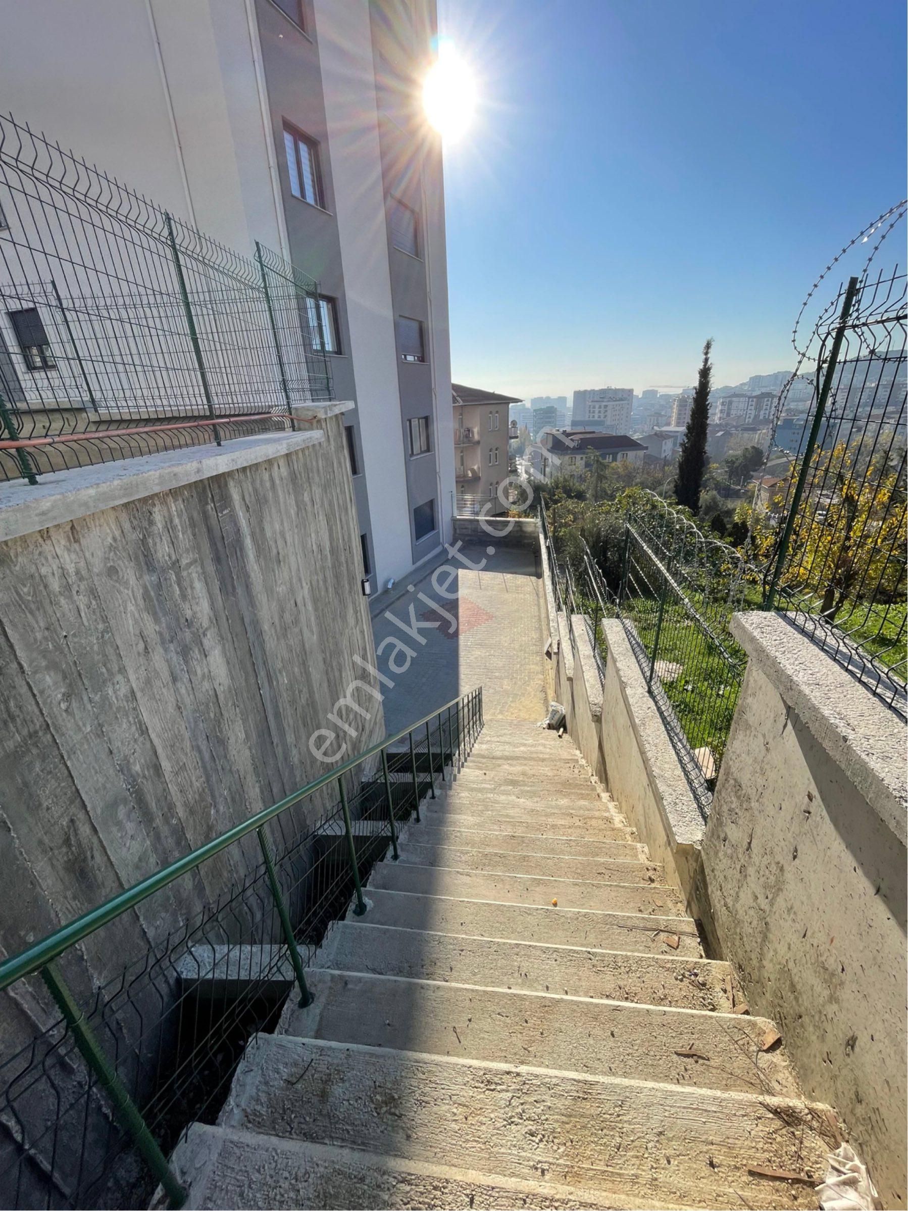 Pendikte Deniz Manzaralı Ebeveyn Wc Banyolu 3.kat Lüx Daire 110m2 - Görsel 31