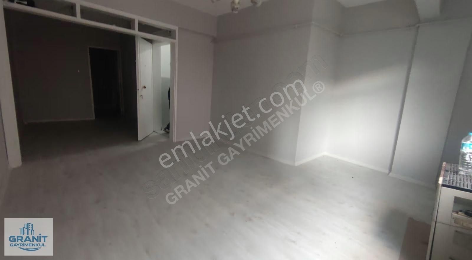 Granit Gayrimenkul'den 1+1 1.kat 70 M2 Satılık Daire - Görsel 13