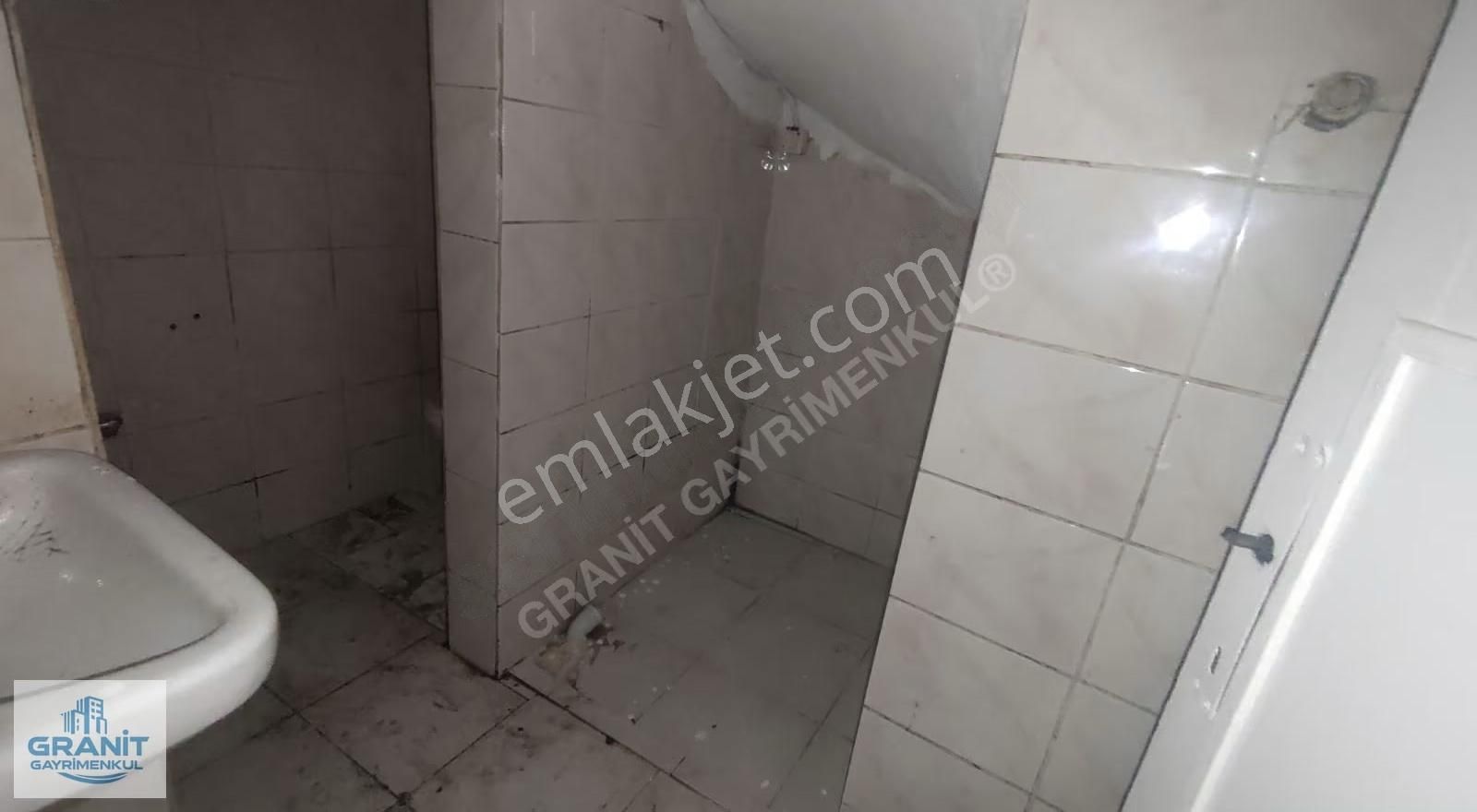 Granit Gayrimenkul'den 1+1 1.kat 70 M2 Satılık Daire - Görsel 15