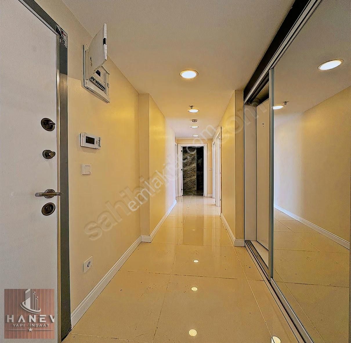 Metrobüse Komşu Aile Sitesin'de Satılık 3+1 Geniş Daire - Görsel 11