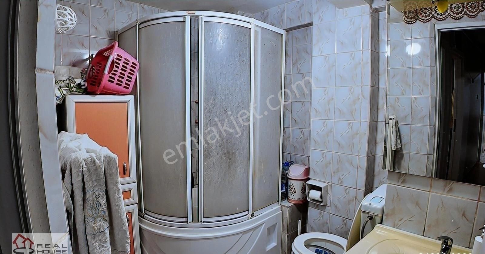 Bayrampaşa Orta Mh.de 3+1 Satılık Daire - Görsel 2