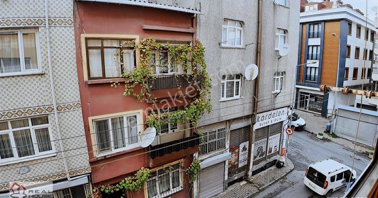 Bayrampaşa Orta Mh.de 3+1 Satılık Daire - Görsel 7