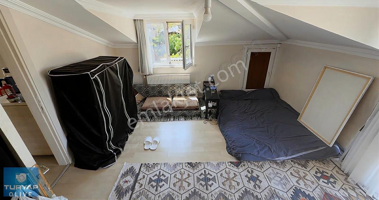 Üniversite Bölgesinde 1+1 Eşyalı Teraslı Kiralık Daire - Görsel 3