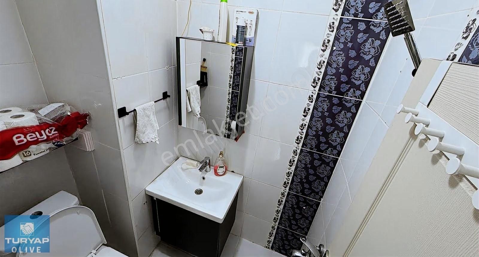 Üniversite Bölgesinde 1+1 Eşyalı Teraslı Kiralık Daire - Görsel 2