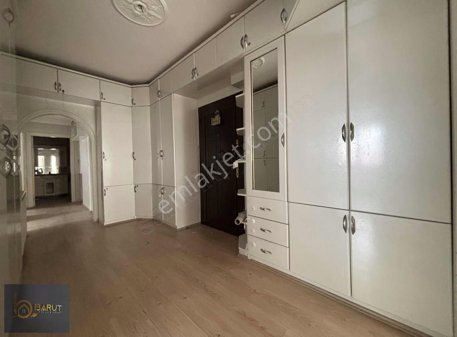 Barut Emlaktan Altı Dolu "130 M2" Kullanışlı 3+1 Daire 1. Kat - Görsel 6