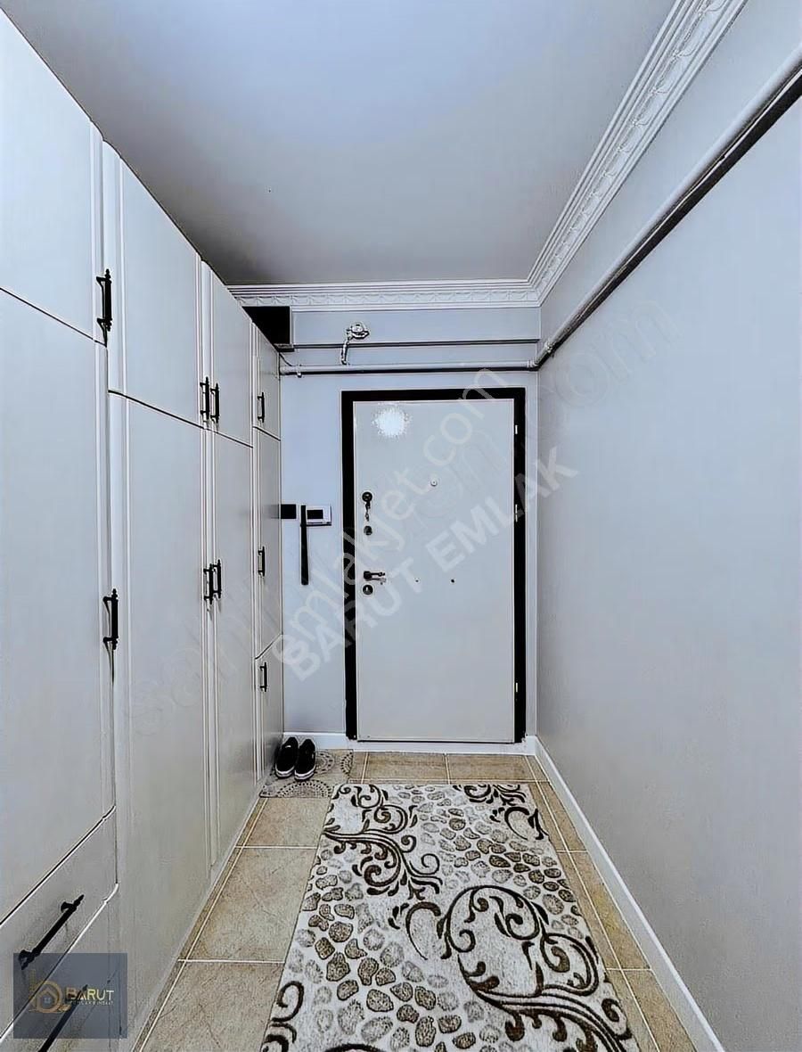 Baruttan Hicret Cami Yakını 140m2 Güney E.banyo Kiler 3+1 Daire