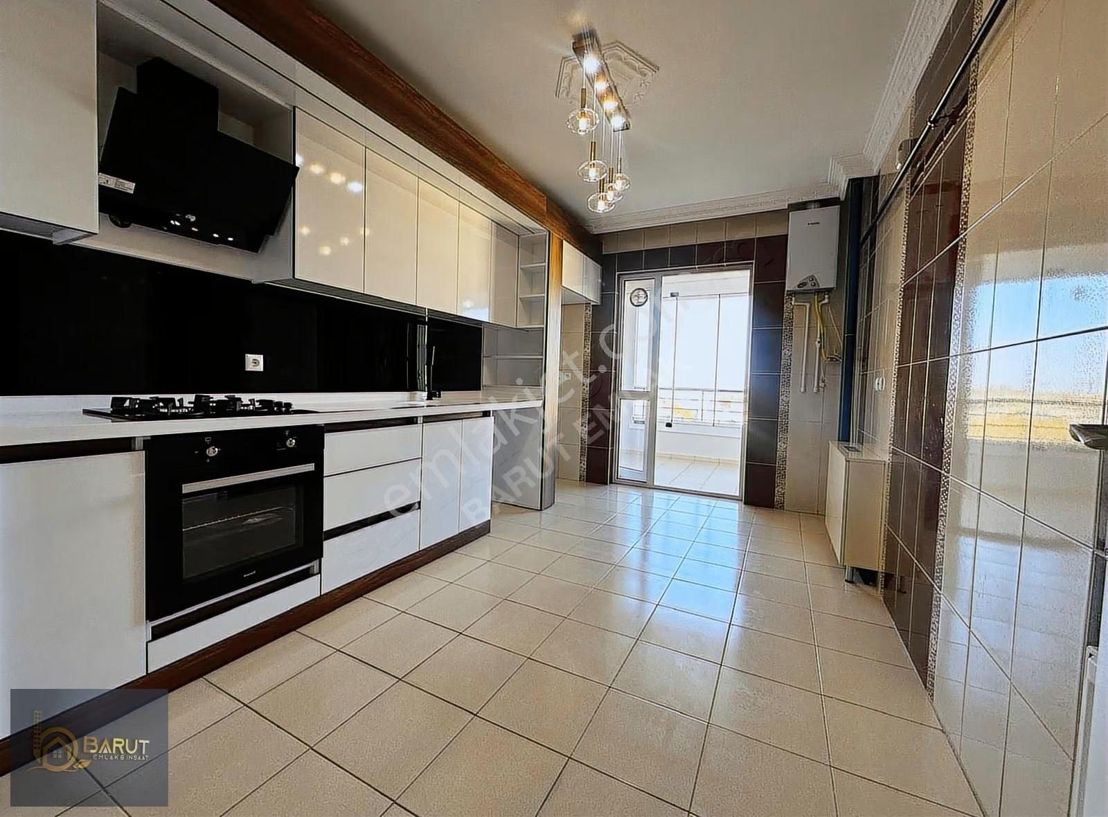 Barut Emlaktan Ayyıldız Lisesi Yanı Güney Cephe 145 M2 3+1 Daire