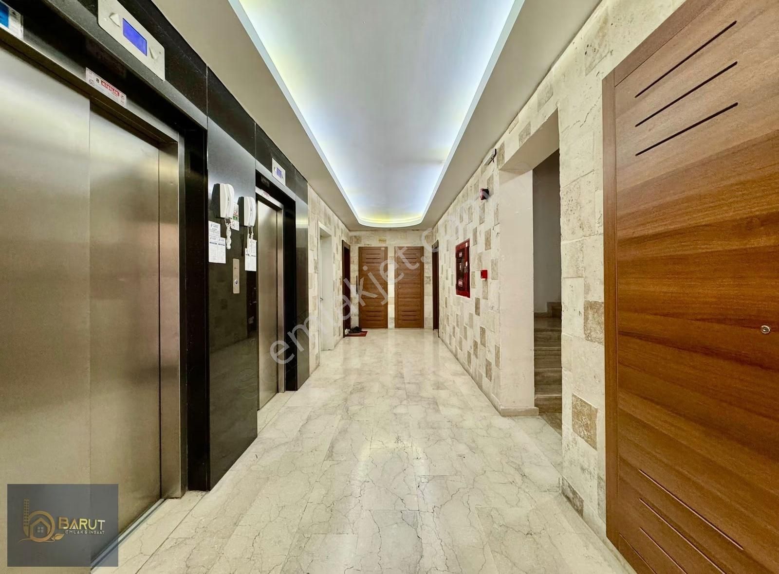 Barut Emlaktan Ayyıldızda Süper Manzaralı Lüks Sitede 3+1 Daire - Görsel 7