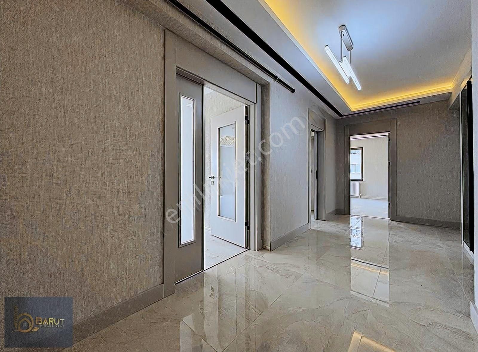 Barut Emlaktan Bulvar Üzeri Mükemmel Konsept 4+1 Daire 2. Kat - Görsel 9
