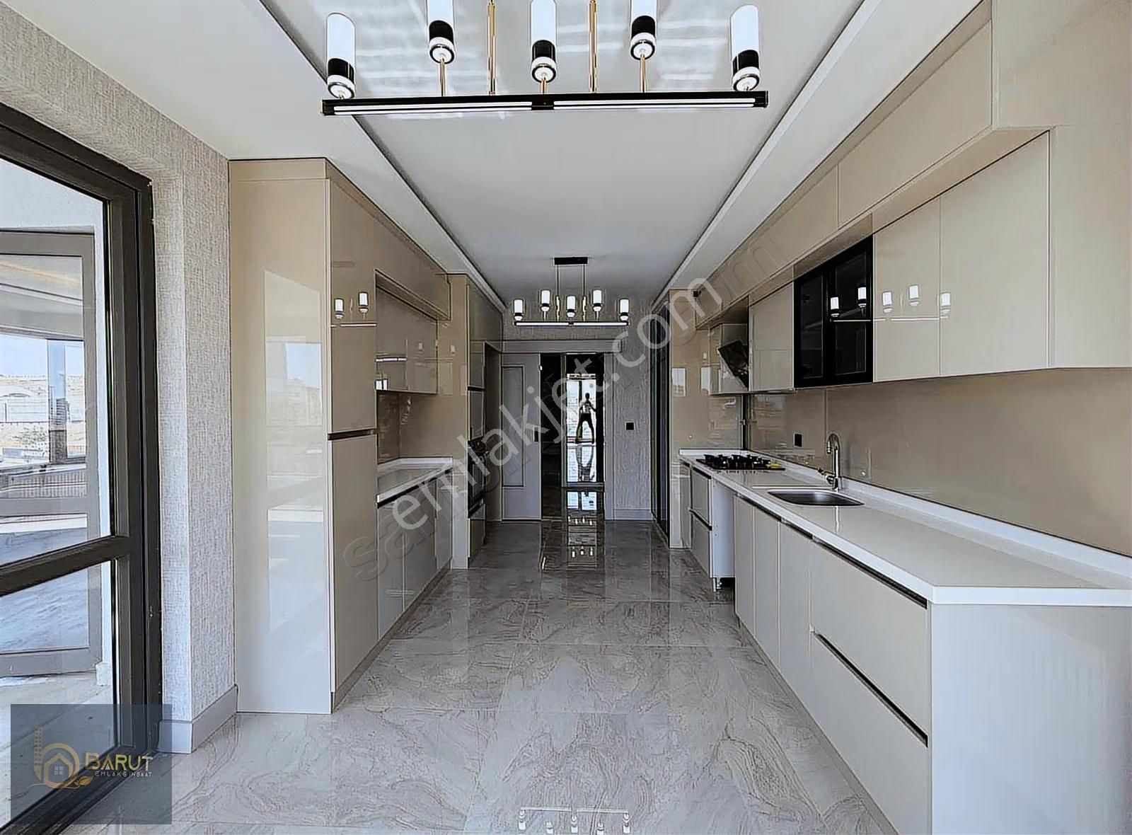 Barut Emlaktan Bulvar Üzeri Mükemmel Konsept 4+1 Daire 2. Kat - Görsel 18