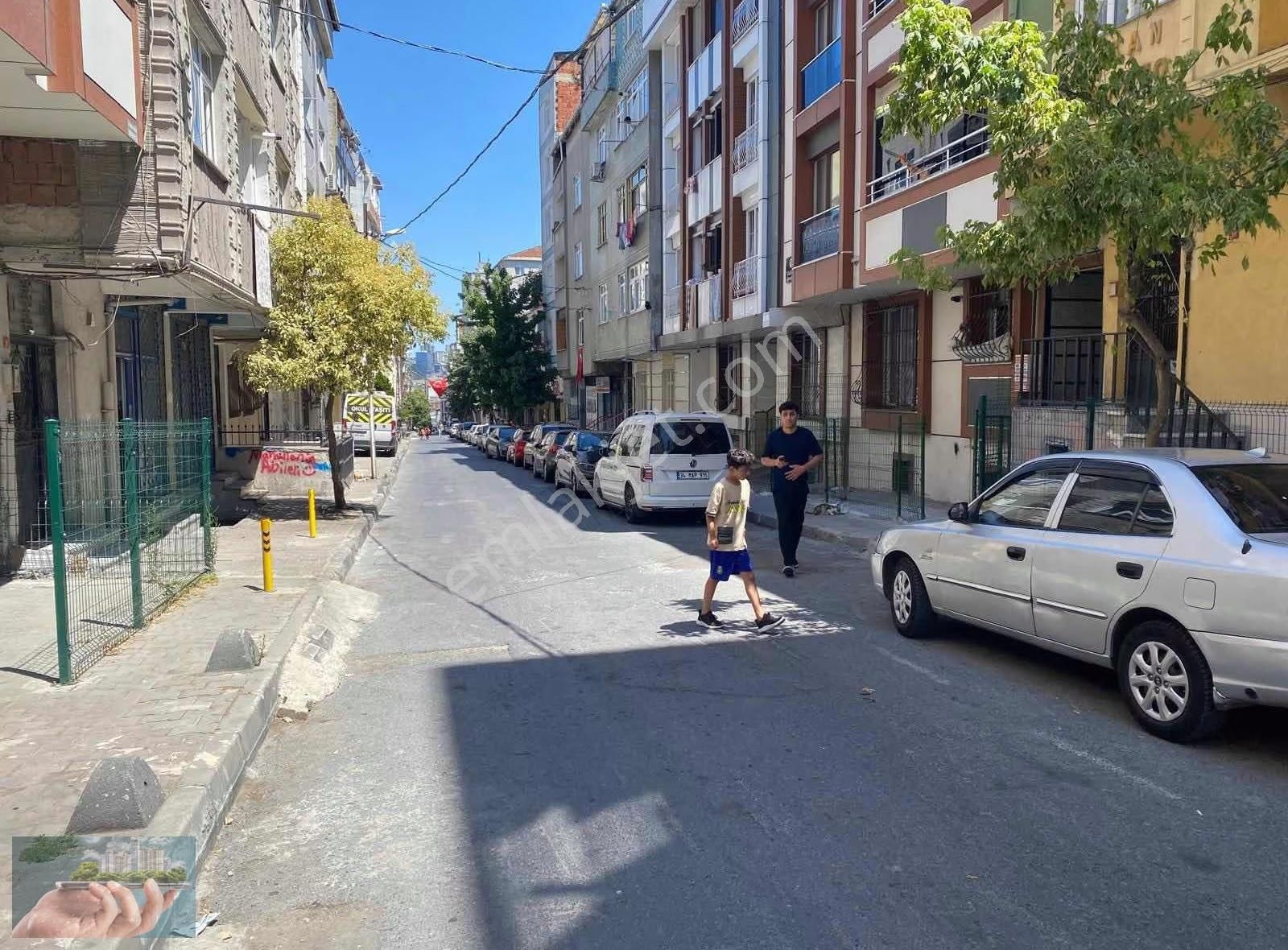 Küçükçekmece Atatürk Mah.kiralık Bodrum Dükkan!! - Görsel 2