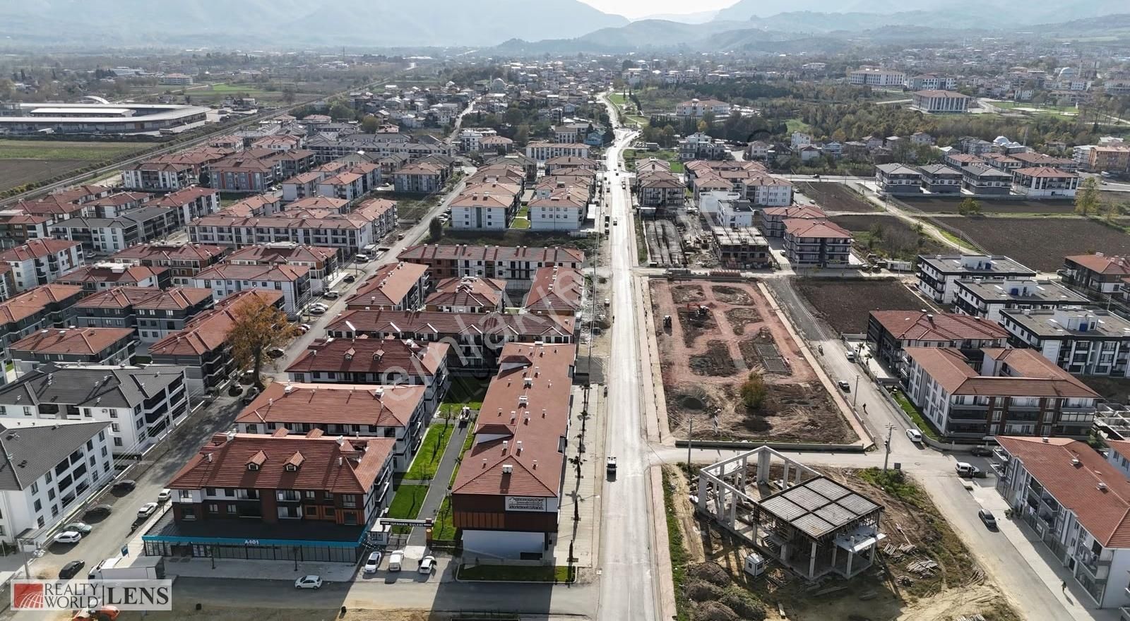 Arifiye Fatih Mah. Tarakçıoğlu İsfahan Evleri 3+1 Kiralık Daire - Görsel 28