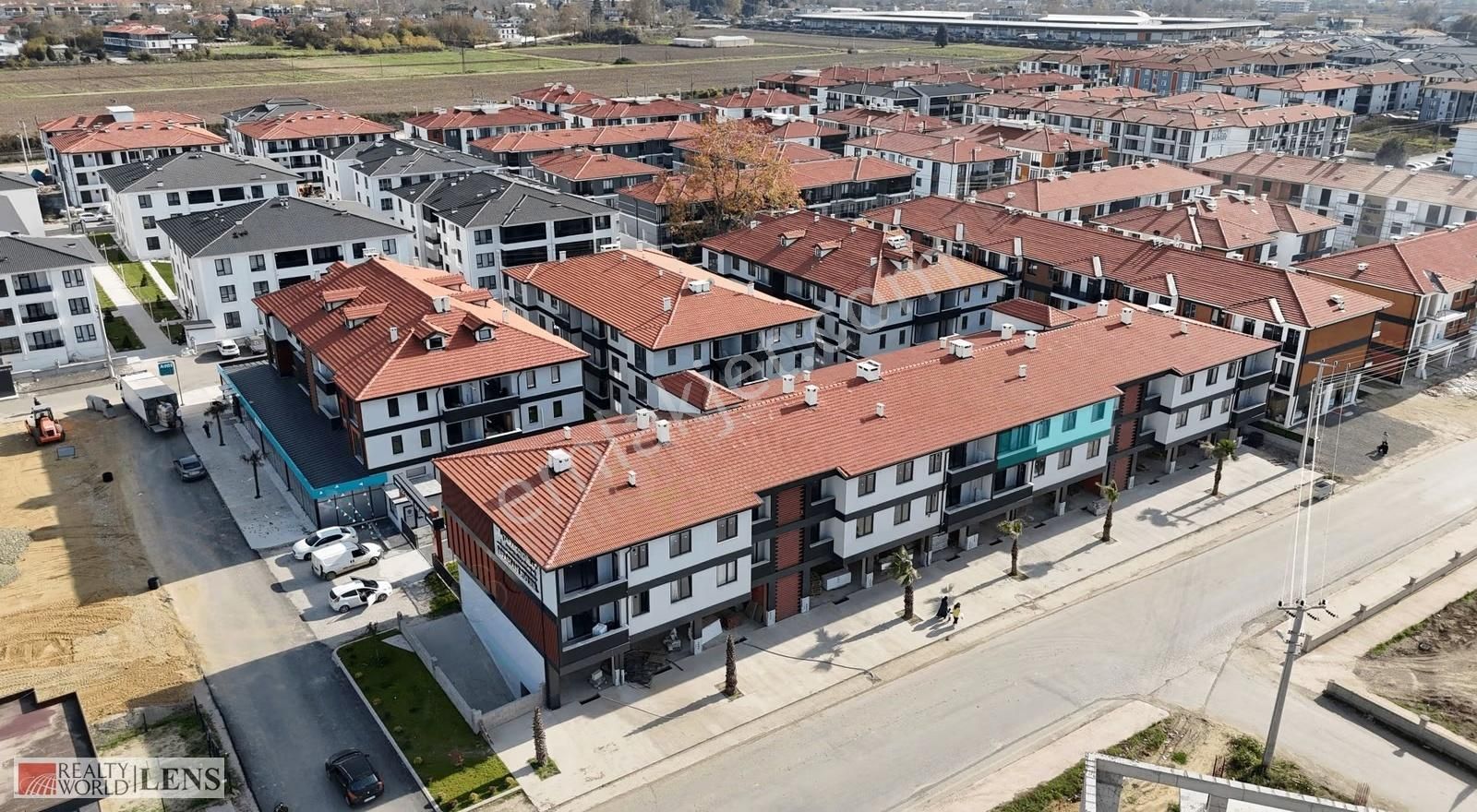 Arifiye Fatih Mah. Tarakçıoğlu İsfahan Evleri 3+1 Kiralık Daire - Görsel 14