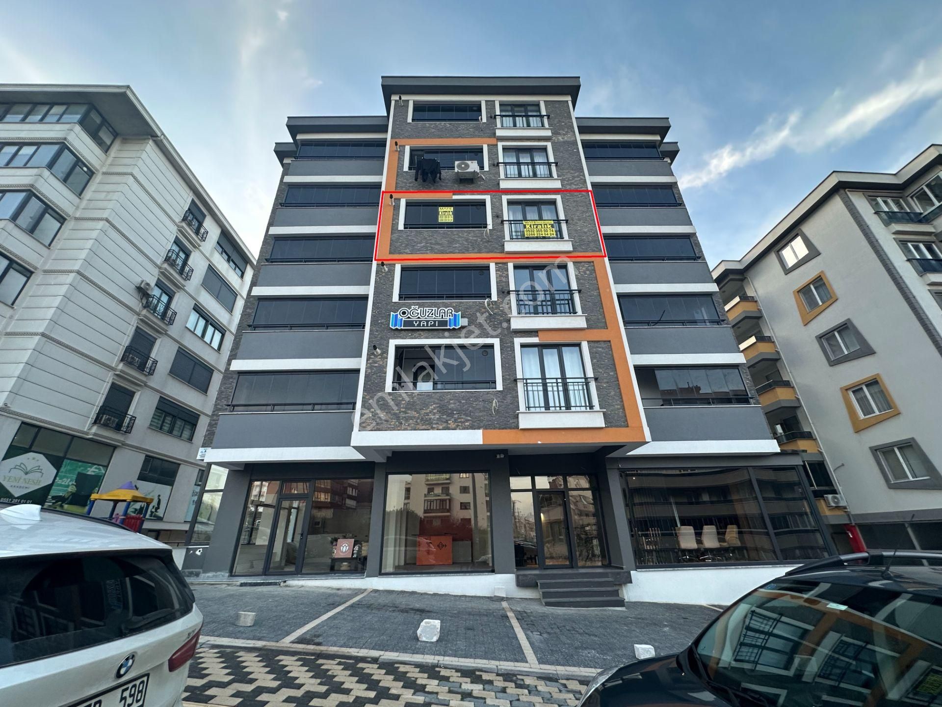 Paşakent Mah.de Full Eşya Yer. Isıtma Doğalgaz Arakat 1+1 Balkon