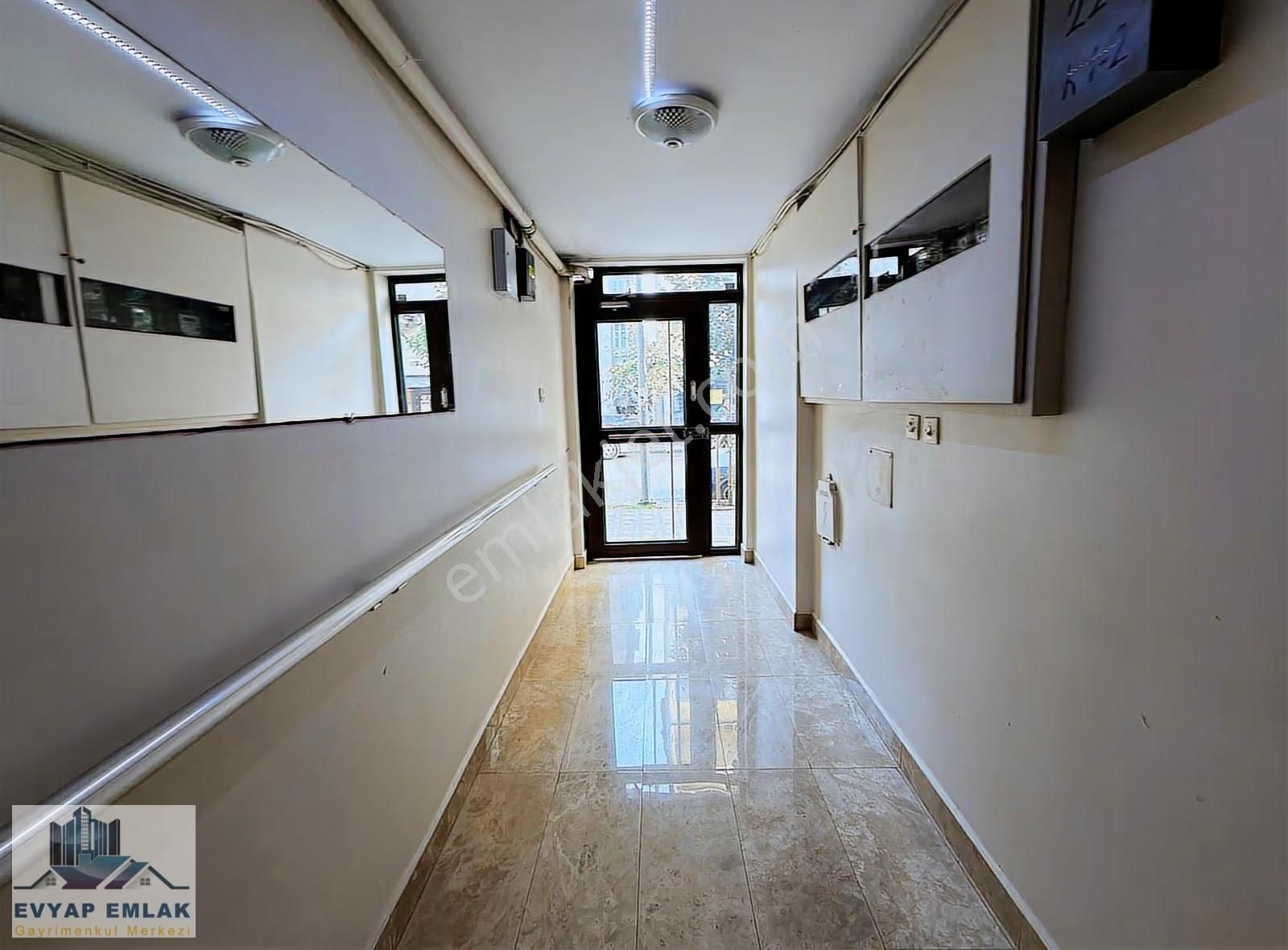 Evyaptan Bahçelievler Yayla Merkez Asansörlü Geniş 2+1 Temiz - Görsel 20