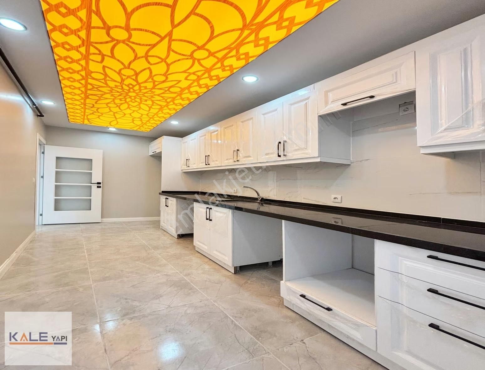 Metrobüse Yakın Sıfır Daire 2+1 Satılık - Görsel 14