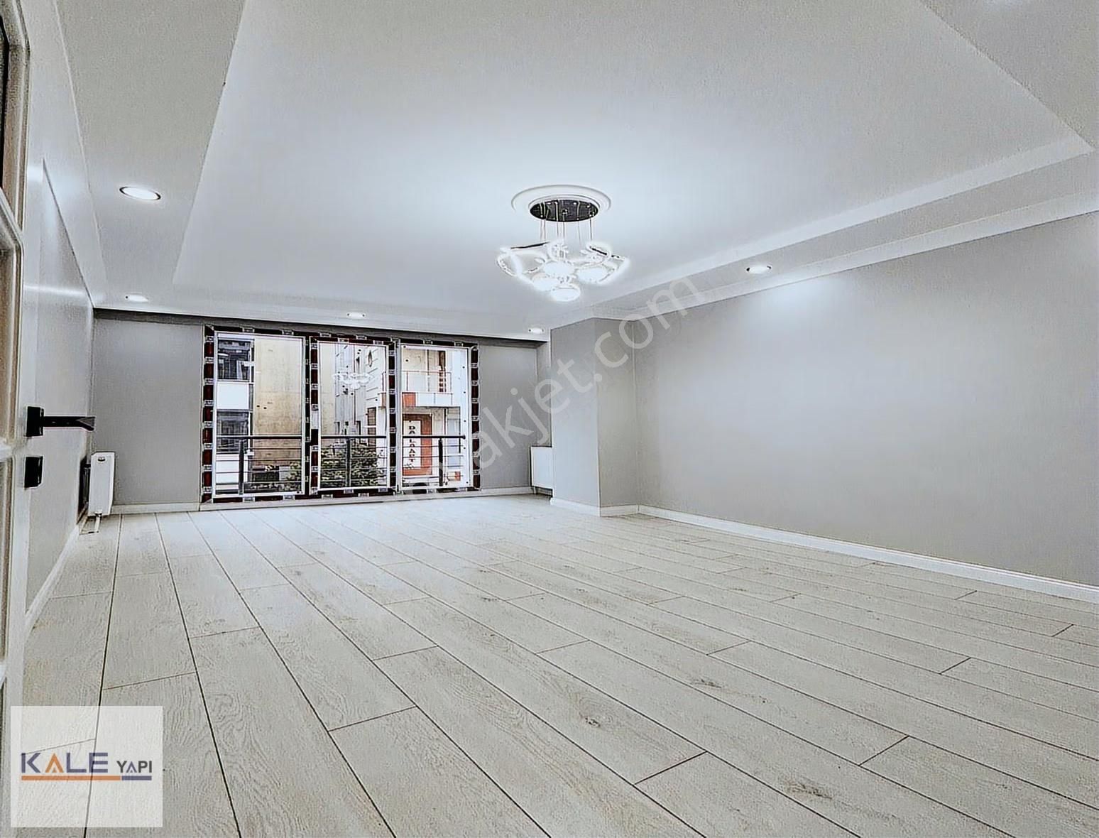 Metrobüse Yakın Sıfır Daire 2+1 Satılık - Görsel 6