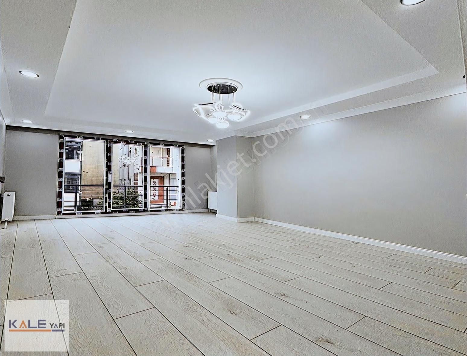 Metrobüse Yakın Sıfır Daire 2+1 Satılık - Görsel 11