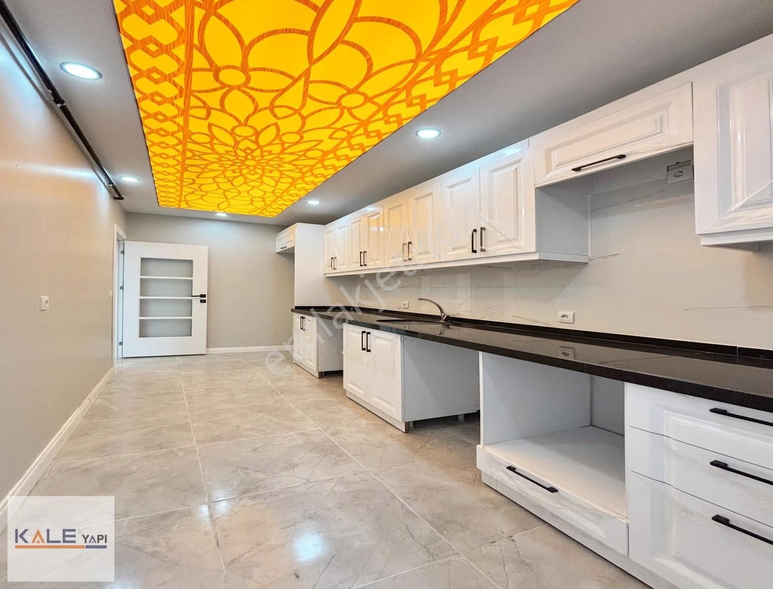 Metrobüse Yakın Sıfır Daire 2+1 Satılık - Görsel 5