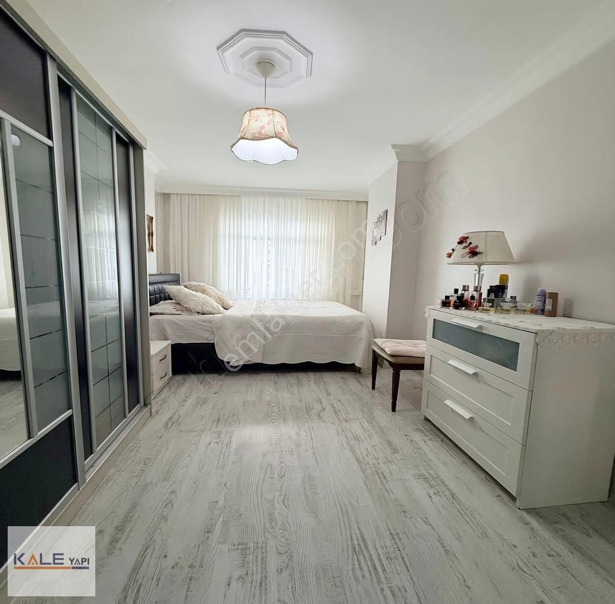 Köşe Bina Karanlık Odası Yok Ful Dekorlu 2+1 110m2 - Görsel 28