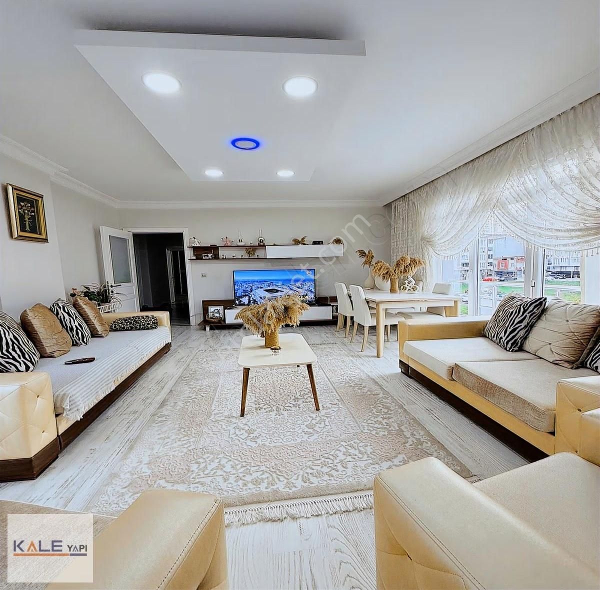 Köşe Bina Karanlık Odası Yok Ful Dekorlu 2+1 110m2