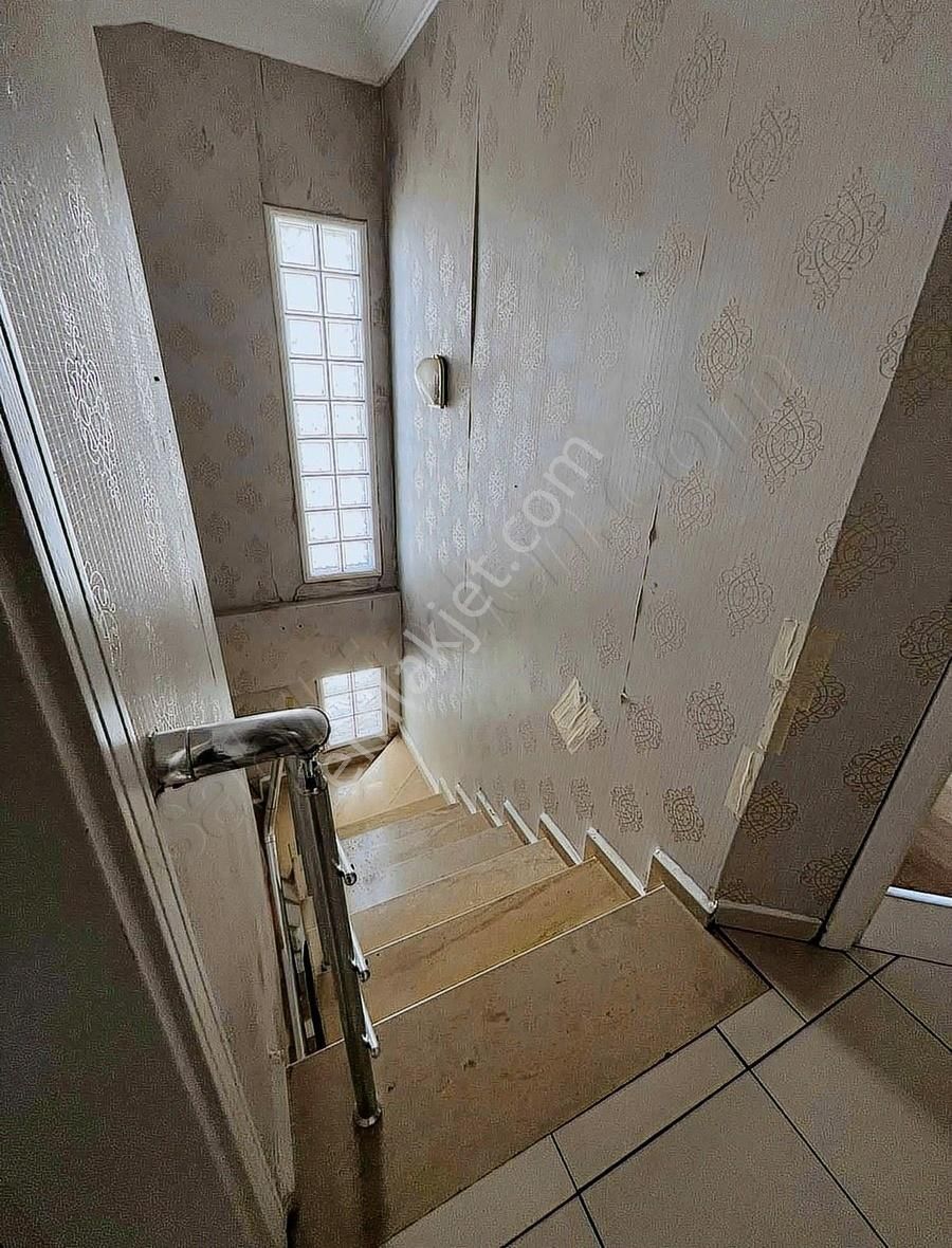 Manavgat Bahçelievler Mahallesinde Dubleks Kiralık 6+2 Daire - Görsel 8