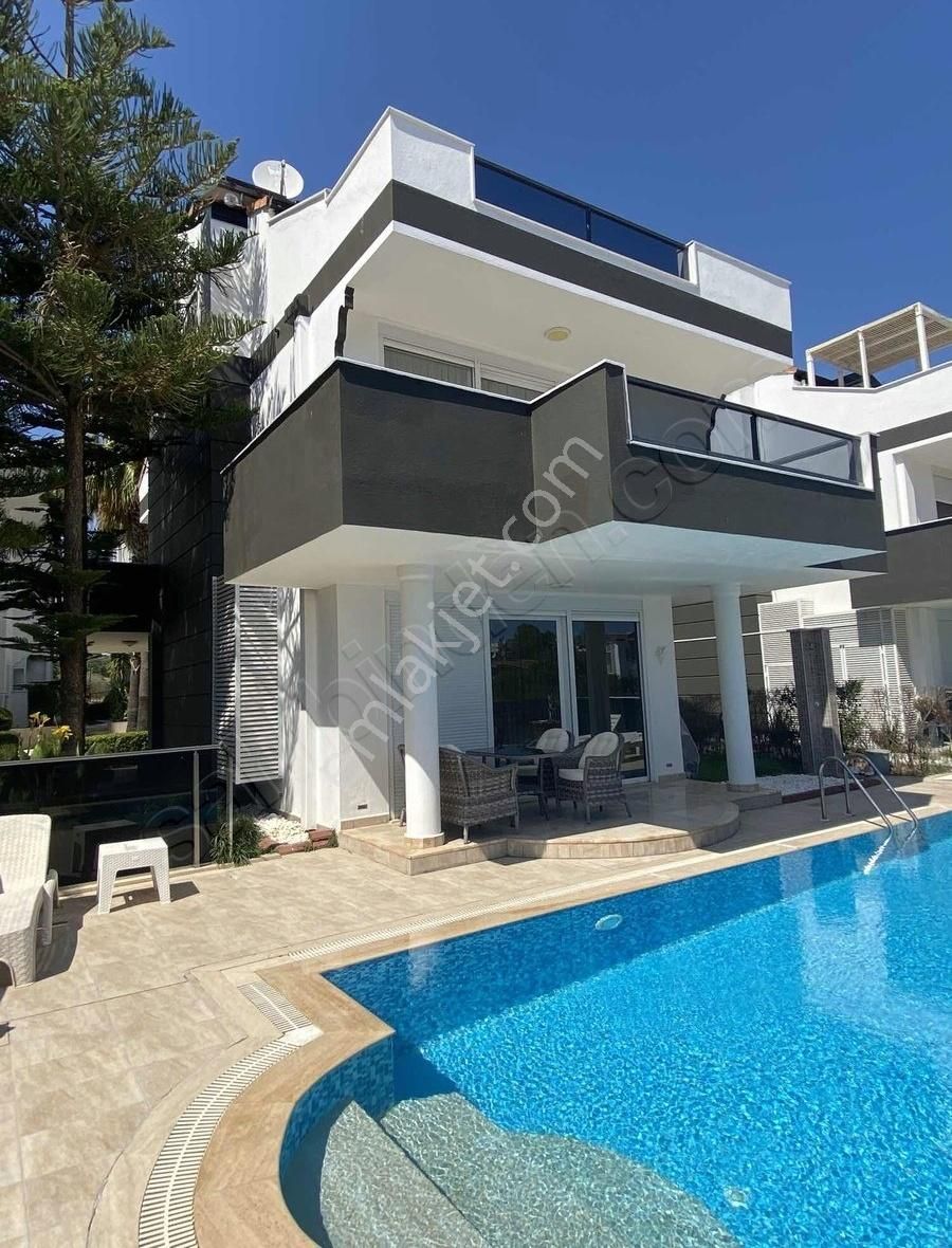 Antalya Side'de Satılık 3+1 Villa - Görsel 4