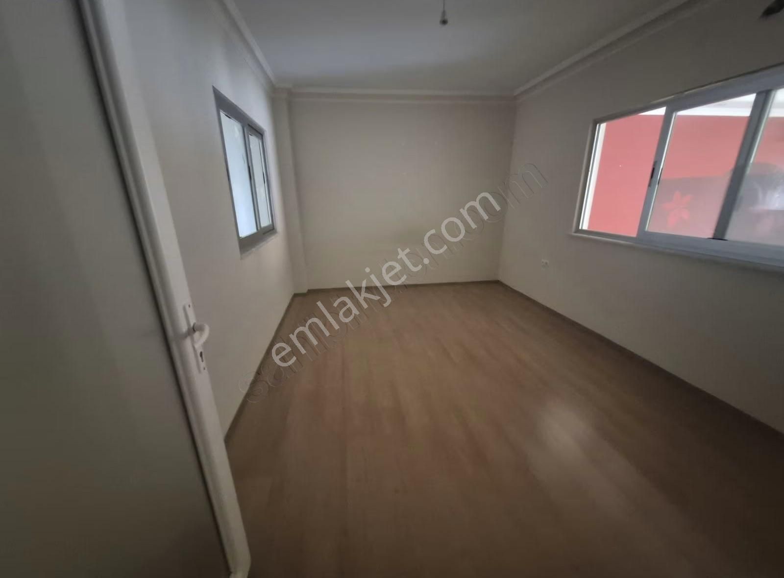 Yıldız Emlaktan Yukarı Pazarcı Mah`sinde 1+1 Kiralık Daire Ofis - Görsel 3