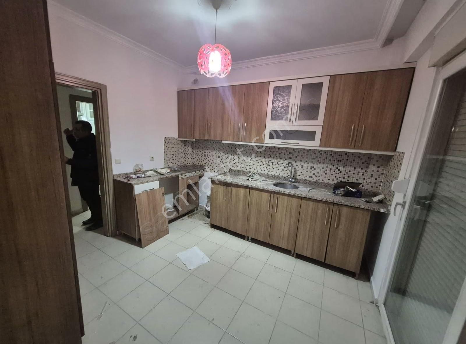 Öz Yıldız Emlaktan Barbaros Caddesinde 2+1 Kiralık Daire - Görsel 15