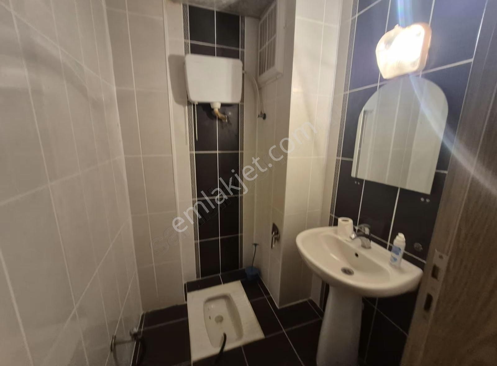 Öz Yıldız Emlaktan Barbaros Caddesinde 2+1 Kiralık Daire - Görsel 12