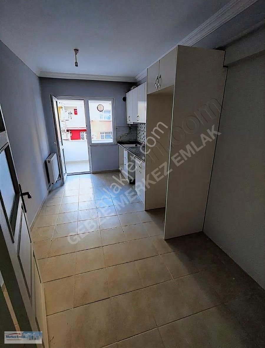 Merkez Emlak Armağan'dan 3+1 120 M² Kapalı Otopark'lı