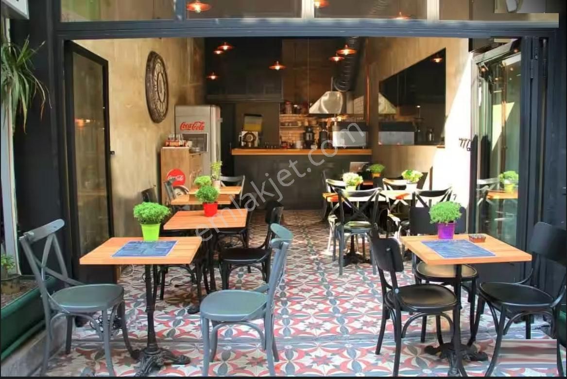 Karaköy Galataport Kafeler Bölgesi Kiralık 50 M2 Dükkan Mağaza - Görsel 3
