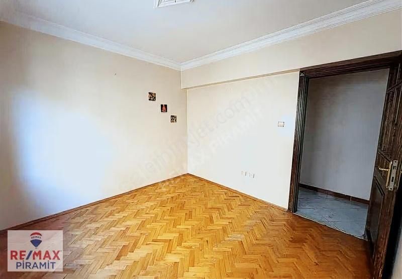Acıbadem'de Geniş, Ferah Kiralık 3+1 - Görsel 7