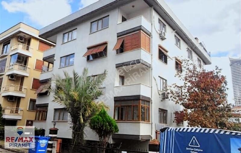 Acıbadem'de Geniş, Ferah Kiralık 3+1