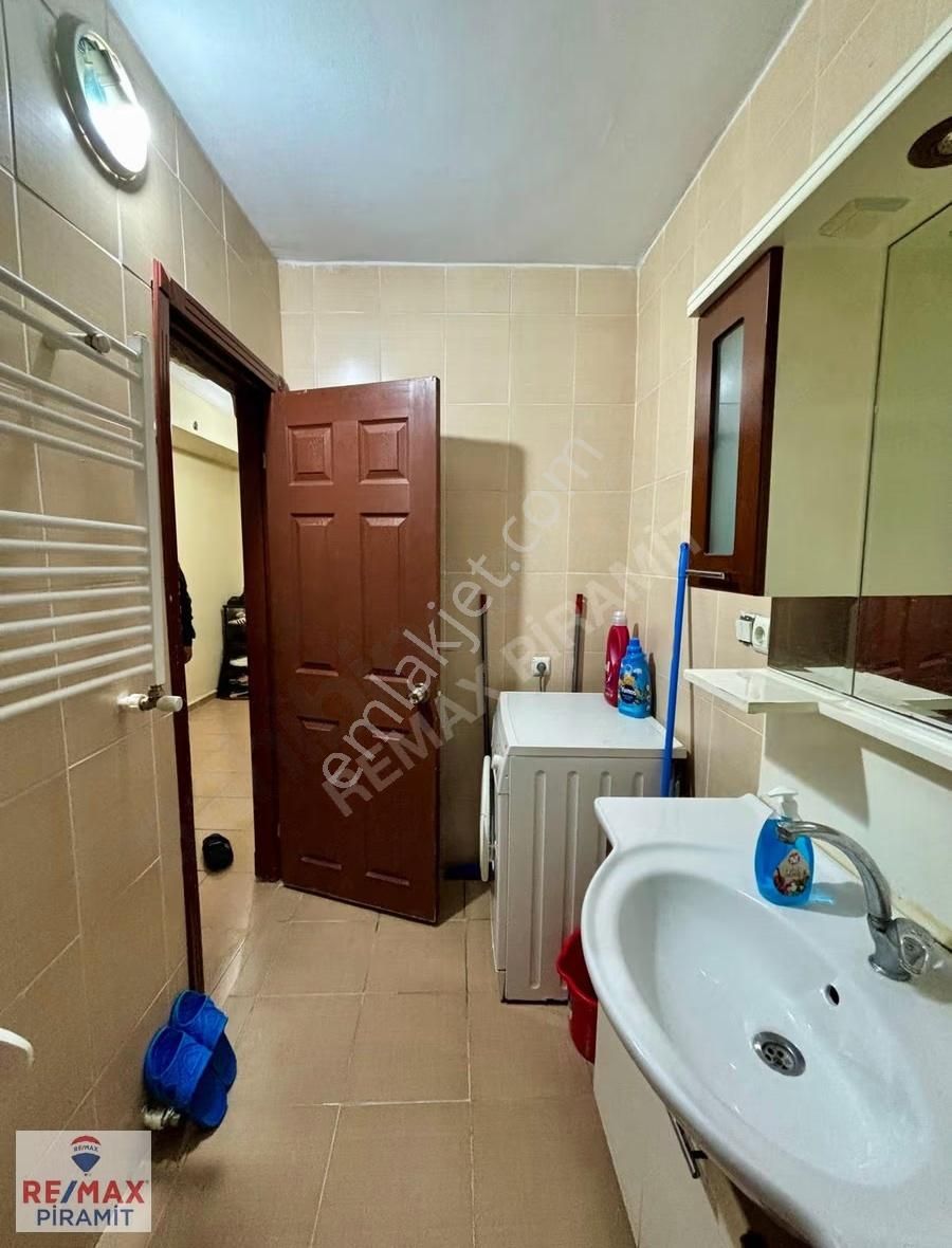 Üsküdar Nuhkuyusunda Ferah Ve Aydınlık Y.giriş 2+1 Kiralık Daire - Görsel 17