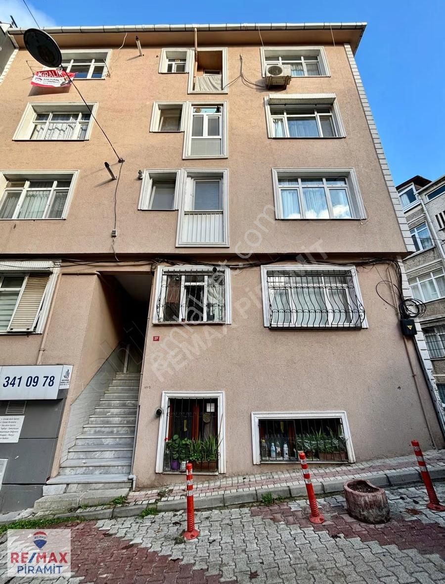 Üsküdar Nuhkuyusunda Ferah Ve Aydınlık Y.giriş 2+1 Kiralık Daire - Görsel 8