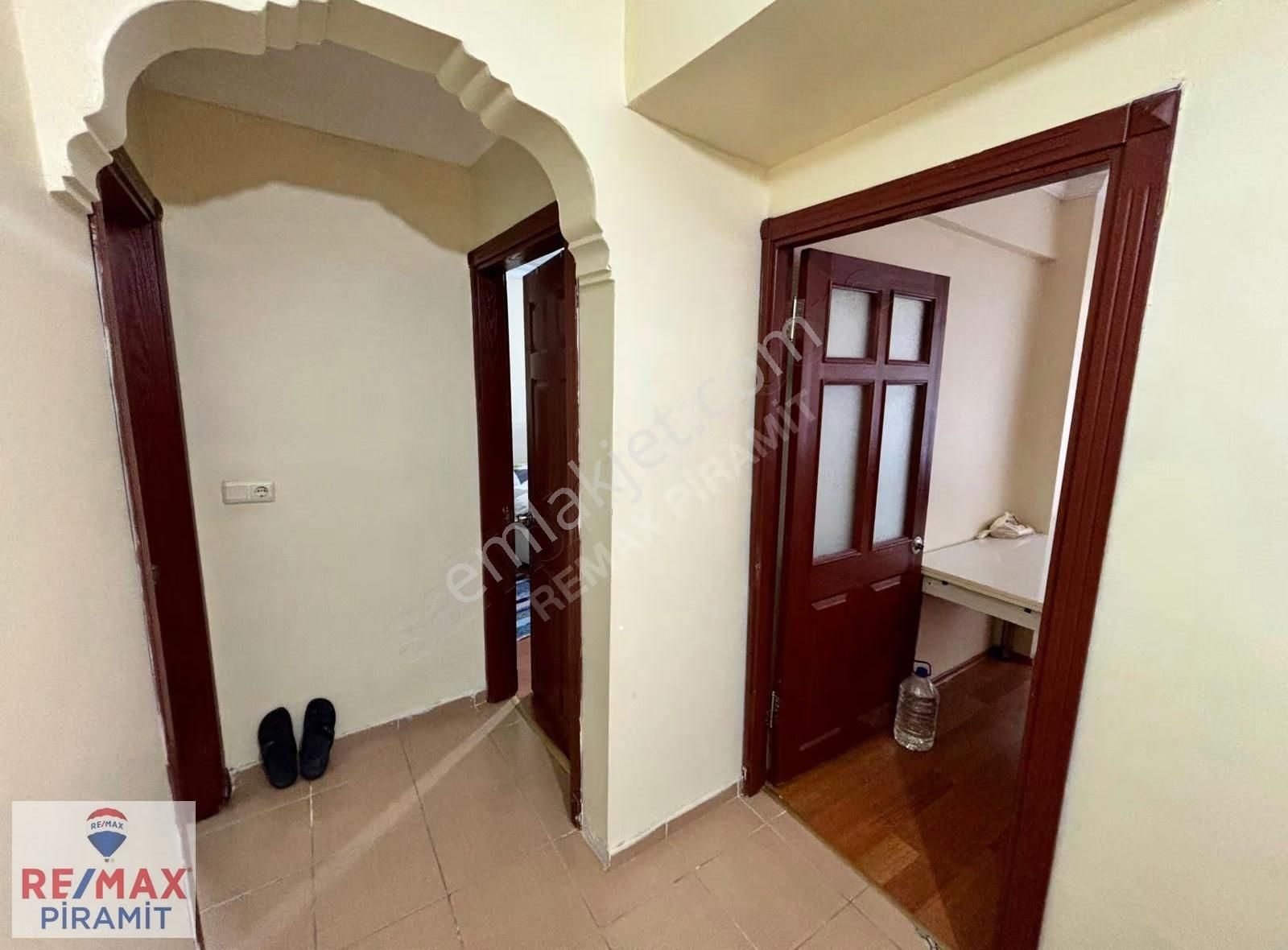 Üsküdar Nuhkuyusunda Ferah Ve Aydınlık Y.giriş 2+1 Kiralık Daire - Görsel 21