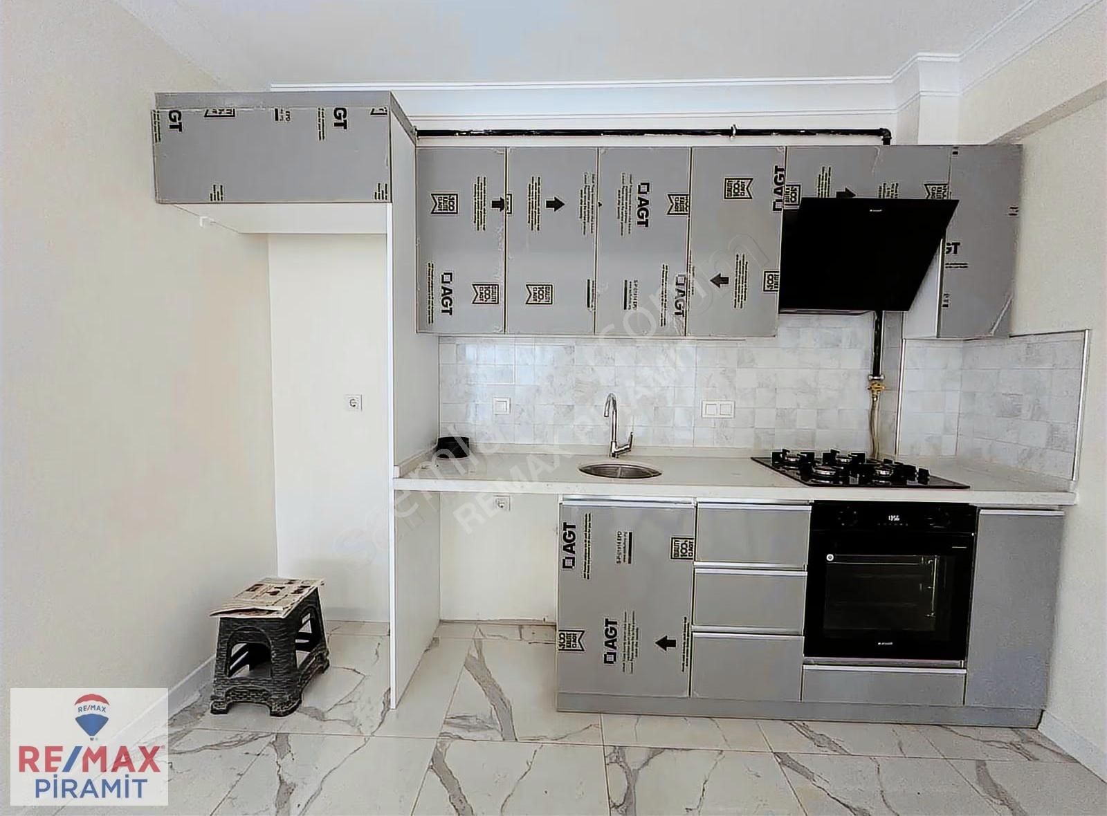 İcadiye Mah. Cumhuriyet Cad. 3+1 Ön Cephe Yeni Kiralık Daire - Görsel 12