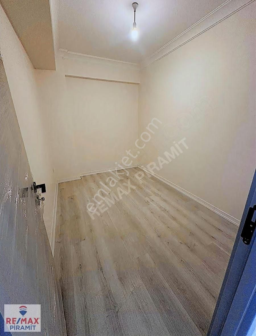 İcadiye Mah. Cumhuriyet Cad. 3+1 Ön Cephe Yeni Kiralık Daire - Görsel 5