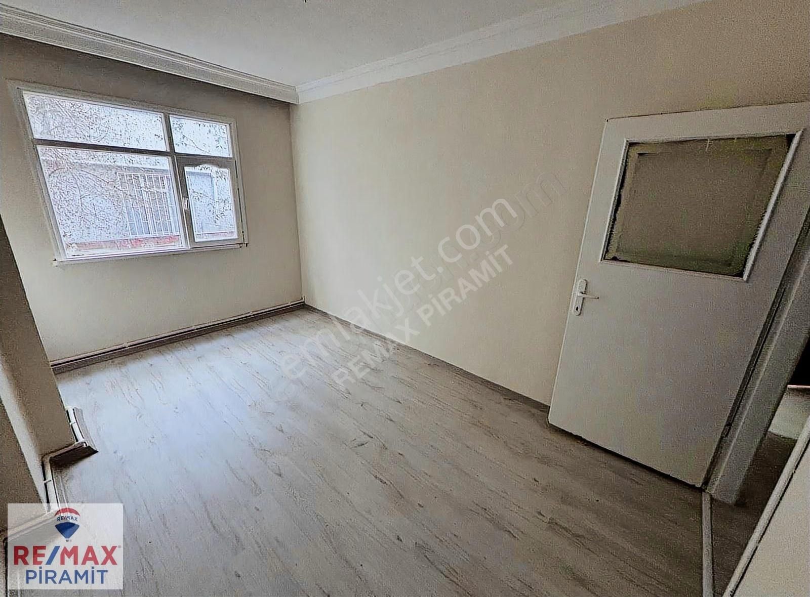 Üsküdar Merkezde Metroya Yakın | İçi Yapılı 2+1 | Satılık Daire - Görsel 11