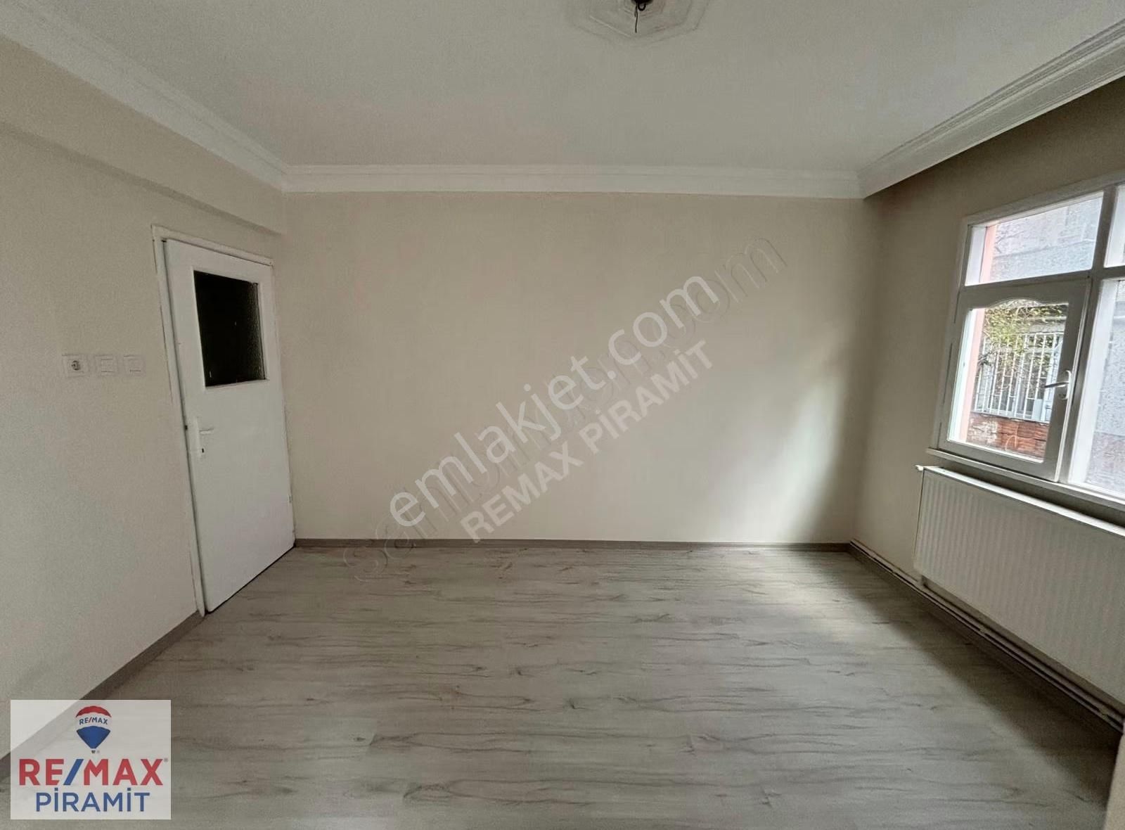 Üsküdar Merkezde Metroya Yakın | İçi Yapılı 2+1 | Satılık Daire - Görsel 26