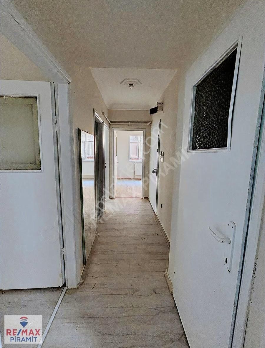 Üsküdar Merkezde Metroya Yakın | İçi Yapılı 2+1 | Satılık Daire - Görsel 16