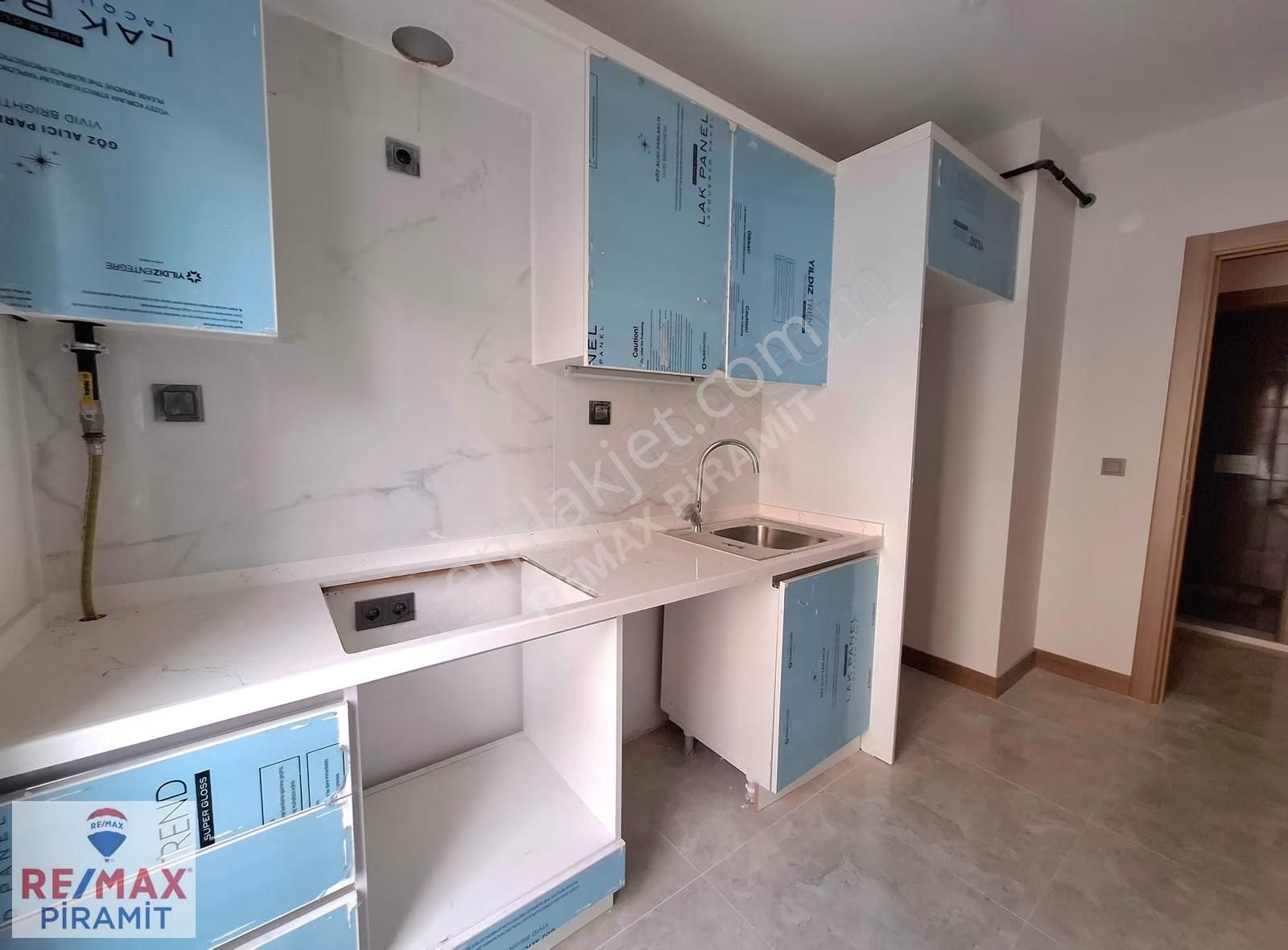 Üsküdar Kandilli'de Özevim Sitesi 3+1 100 M2 Satılık Daire - Görsel 32