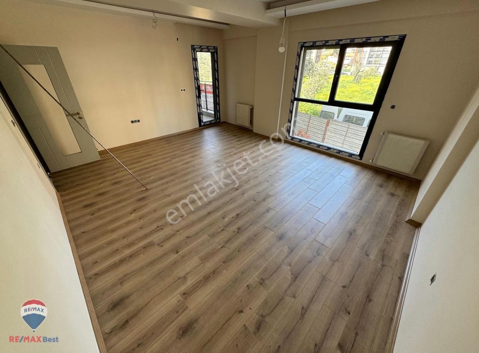 15 Kapalı Mutfaklı 2+1 Asansörlü & Otoparklı Merkezı Konumda - Görsel 11